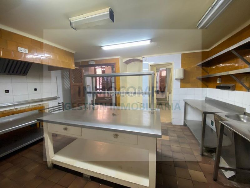 Foto 07427e60-e094-49a9-aa7d-13d4cec288b9. Edifici a Bisbal d´Empordà (La)