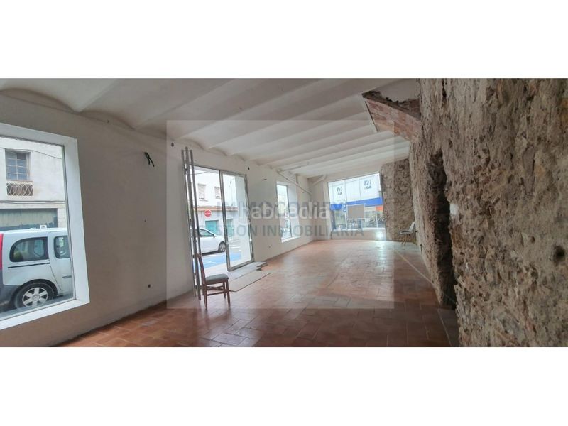 Foto 02769c02-4e25-43d8-83b9-58f52294bd07. Edifici a Torroella de Montgrí