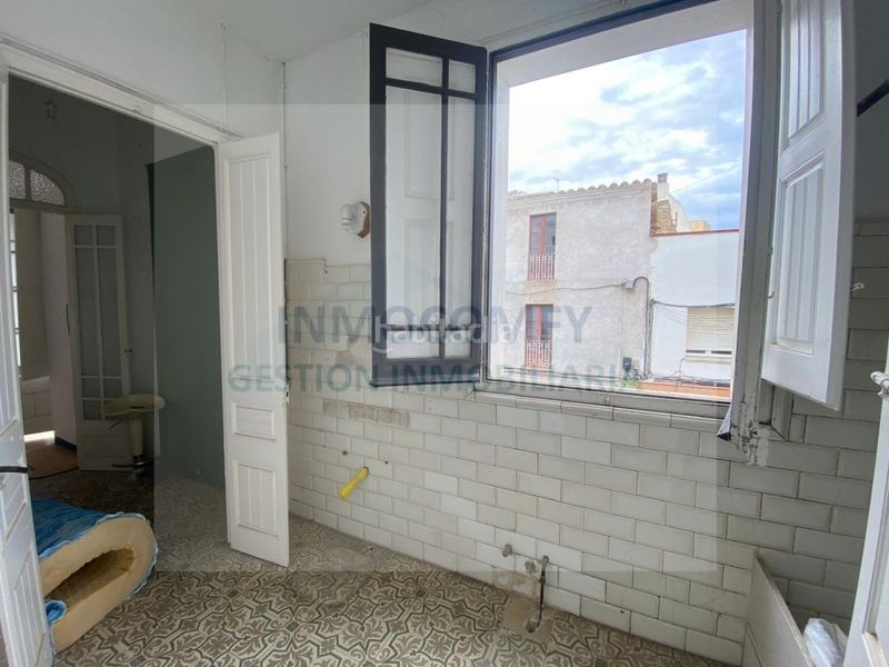 Foto 09490748-0851-4637-acce-fa52be627025. Edifici a Torroella de Montgrí