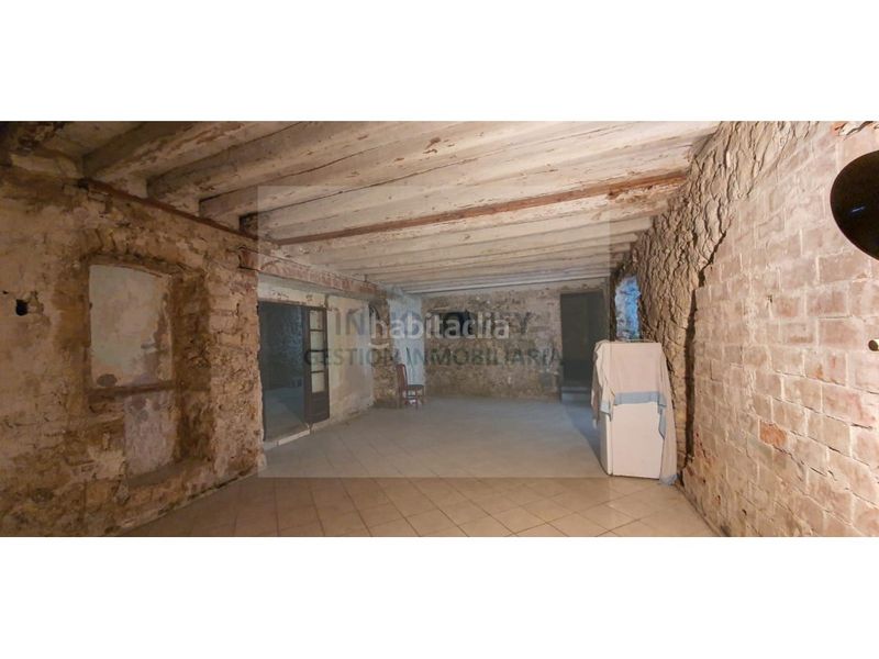 Foto 430cdeda-bc17-4d86-a6dc-f2a6b9ab51f2. Edifici a Torroella de Montgrí