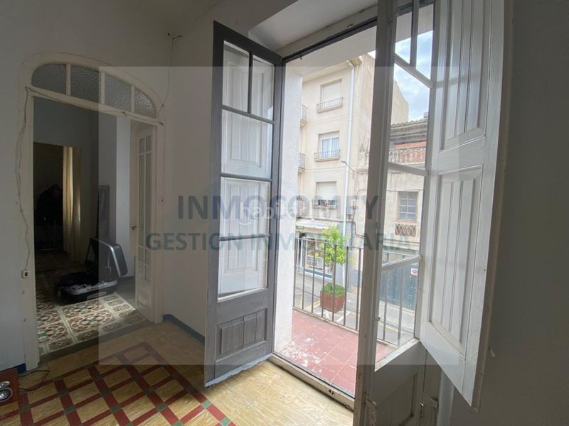 Foto 750e1c8e-6b2c-4b61-9ef7-095cdfaad916. Edifici a Torroella de Montgrí