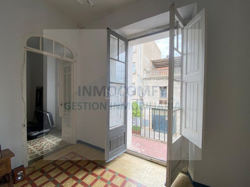 Foto cff6dd1e-3491-4af8-96e2-fd303aaff06e. Edifici a Torroella de Montgrí