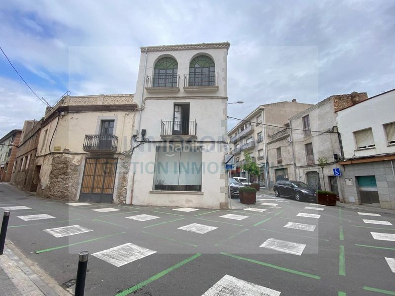 Foto d4c06964-2502-4ddb-b2e4-385fa5ddeede. Edifici a Torroella de Montgrí