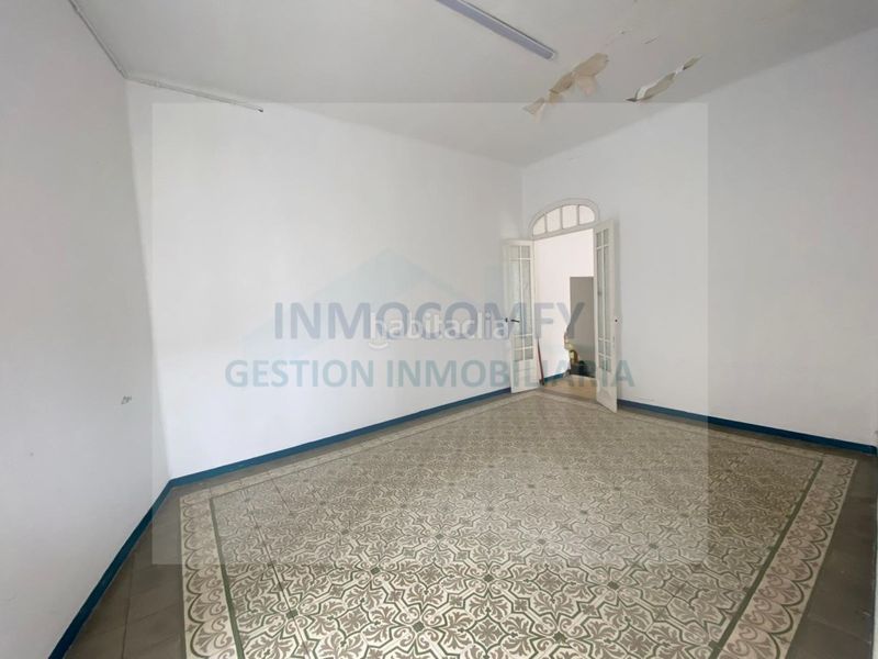Foto d5affa70-cc2a-46e0-b0ed-c64aeb5d57e3. Edifici a Torroella de Montgrí