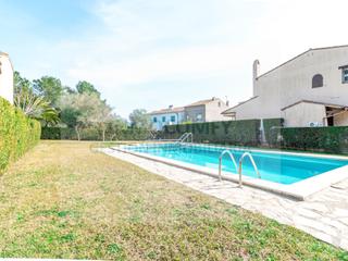 Casa a Calle breda 14. Chalet en venta en lestartit