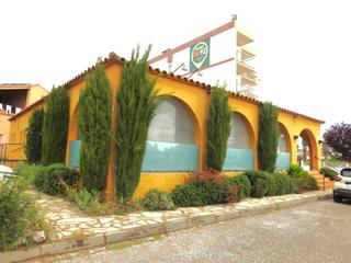 Pis a Passeig de catalunya. Se traspasa el restaurante terracato de torroella de montgrí!