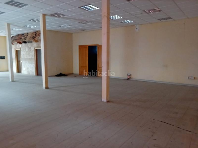 Foto d2f58eb8-284d-46d5-a49a-a35fcb4ee9e2. Lloguer nau industrial a calle venecia 2 a Torres de la Alameda