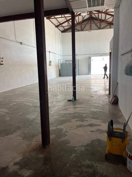 Foto d68d284a-bace-4149-9c32-6205d41dd998. Miete fabrikhalle in calle venecia 2 in Torres de la Alameda