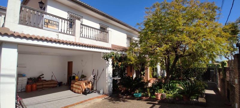 Foto 5796c262-c7b0-41eb-aaf6-f77af81f01b0. Chalet with parking pool in Centro Córdoba