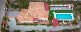 Chalet en Carlota (La). Espectacular chalet con fantastico terreno en las lomas del rey.
