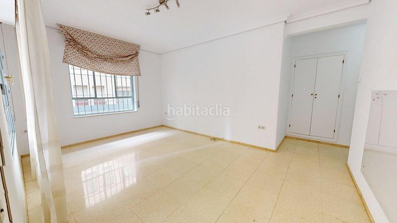 Foto 939dc285-ffbf-4553-884f-b5e469cd2fda. Piso magnifica vivienda situada en pleno Centro de cordoba, con 5 dormitorios, 2 baños y terraza. en Córdoba