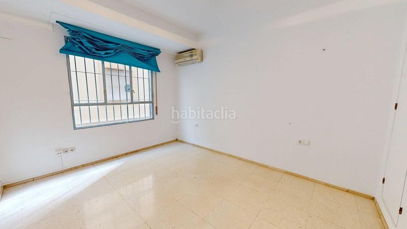 Foto d9e92423-6640-4cfd-9b45-7a4b815c765f. Piso magnifica vivienda situada en pleno Centro de cordoba, con 5 dormitorios, 2 baños y terraza. en Córdoba