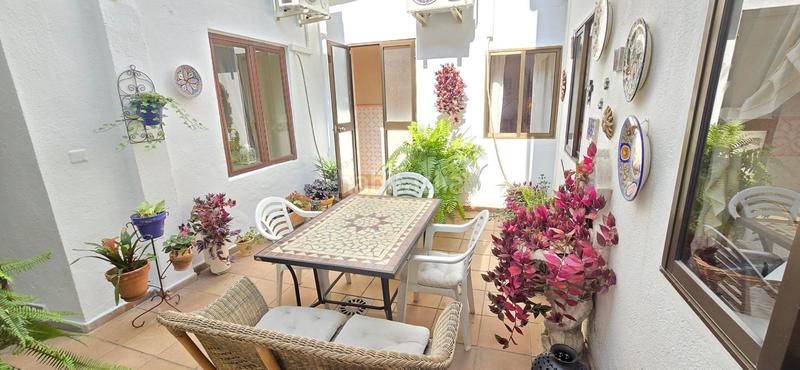 Foto f81d9e8d-97e4-46df-8e7a-d0e25f37690c. Piso vive en el corazon de cordoba, hogar con historia en Córdoba