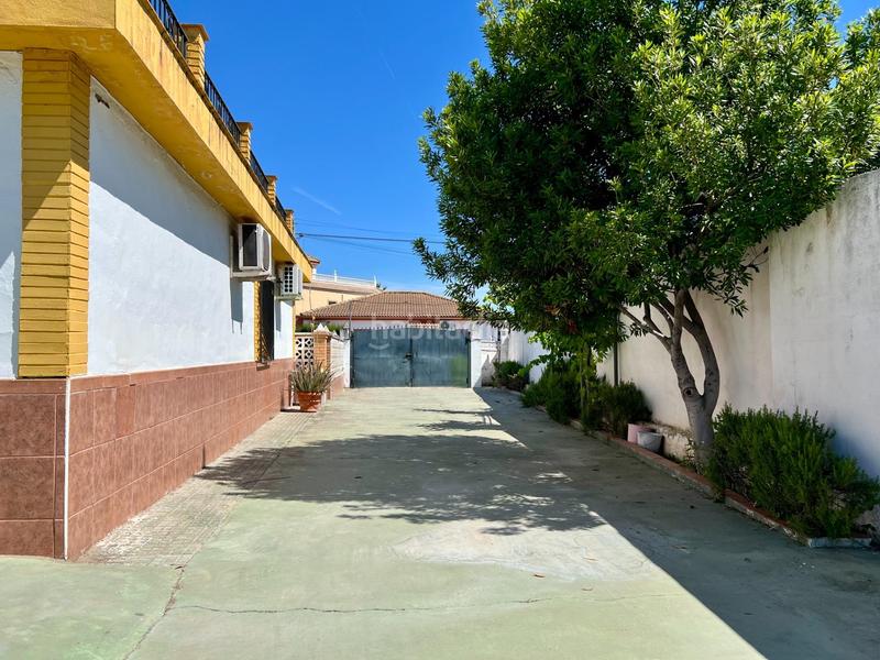 Foto 52fecfc5-0906-418d-86e8-ec649888c969. Chalet con riscaldamento parcheggio piscina in Alcolea Córdoba