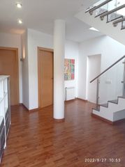 Casa en Abrera. Chalet independiente de 5 dormitorios