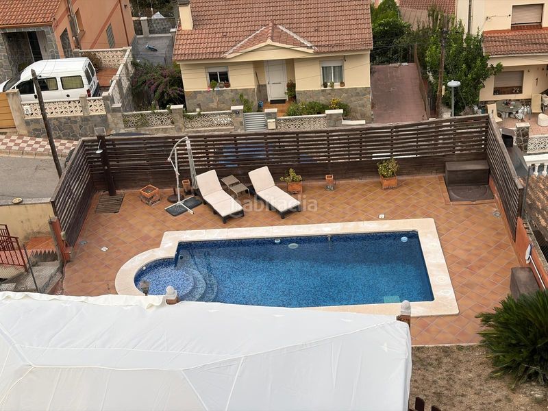 Foto 694f9452-493e-48f8-ab9e-b73d2f1e577d. Casa amb calefacció aparcament piscina a Abrera