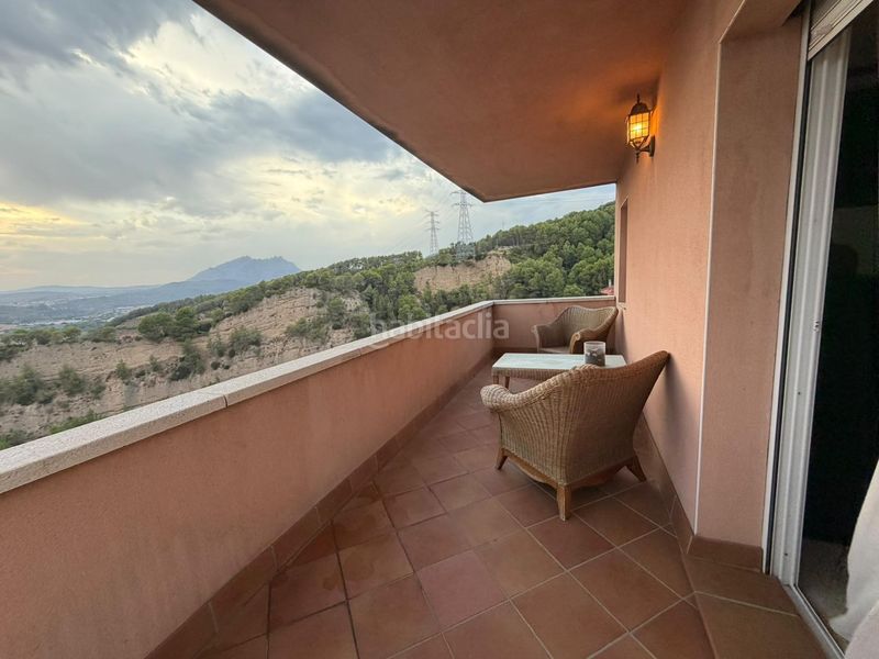 Foto 958691e6-1fa4-4685-8180-9197417cd5ab. Casa amb calefacció aparcament piscina a Abrera