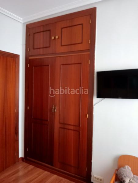 Foto baf5fc12-b1f0-431a-b052-eb2fbe676b4a. Etagenwohnung mit heizung in Jesuitas Logroño