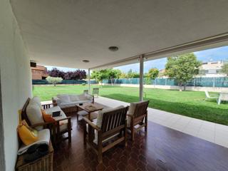 Casa  Las acedas. Chalet en urbanización las acedas