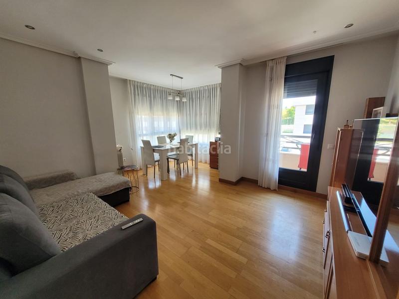 Foto 8ff28cbb-8f13-49c2-aa14-74dff39cb74e. Piso  en venta en San Adrián Logroño