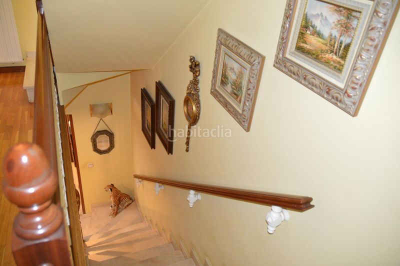 Foto 1b603539-c179-4979-8d5b-fa8dba921ff0. Casa adossada amb calefacció aparcament piscina a Logroño