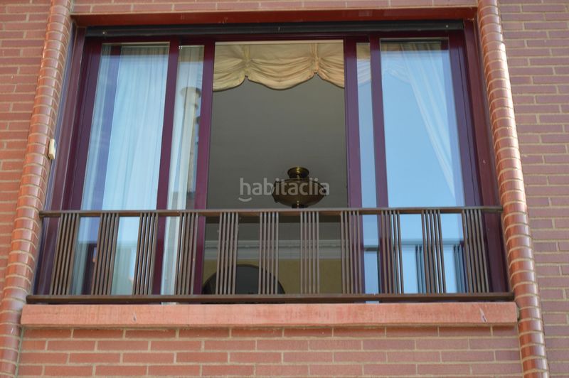Foto 29467ef4-e405-411a-a08b-3c859a6d72f4. Casa adossada amb calefacció aparcament piscina a Logroño