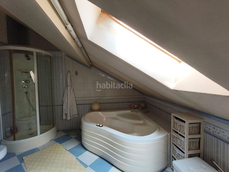 Foto 5ec1c90b-53d9-4268-a795-0ecc33066807. Casa adossada amb calefacció aparcament piscina a Logroño