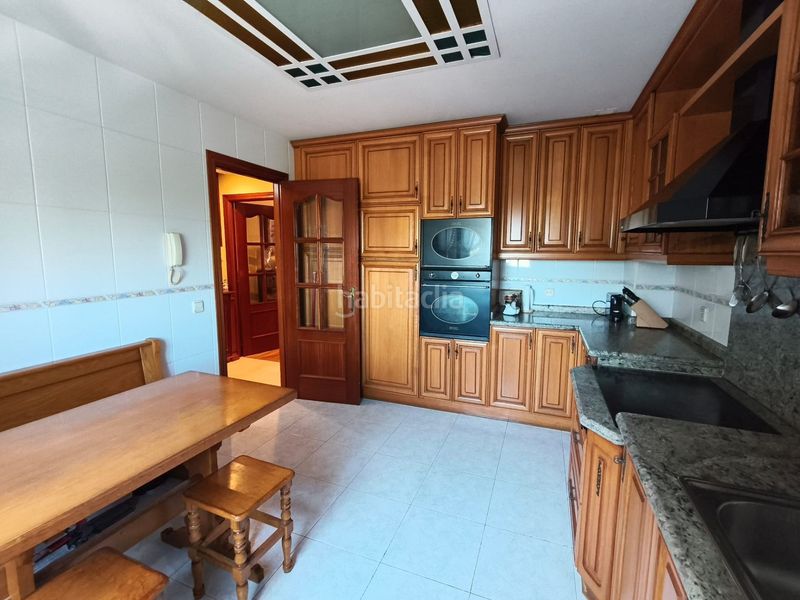 Foto 777193a1-ea8b-485b-9210-c351a3082307. Casa adossada amb calefacció aparcament piscina a Logroño