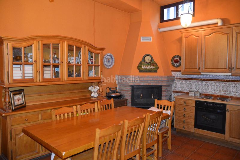 Foto b67cb4e7-7be5-4d48-8473-7f3f8d7432c7. Casa adossada amb calefacció aparcament piscina a Logroño