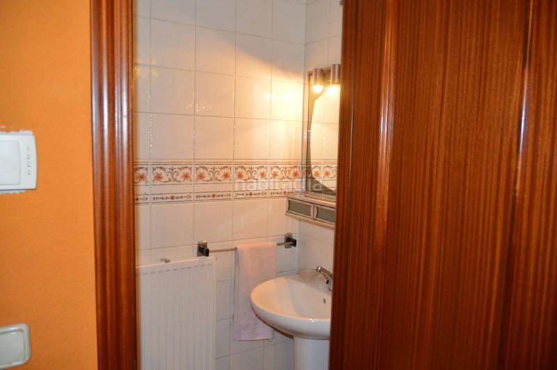 Foto c173862b-ed69-467a-b292-e837e63094db. Casa adossada amb calefacció aparcament piscina a Logroño