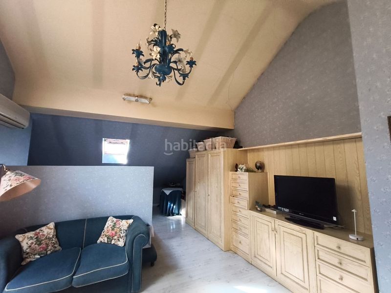 Foto e016a9e5-8cb7-46bf-93e0-cc89281c5a56. Casa adossada amb calefacció aparcament piscina a Logroño