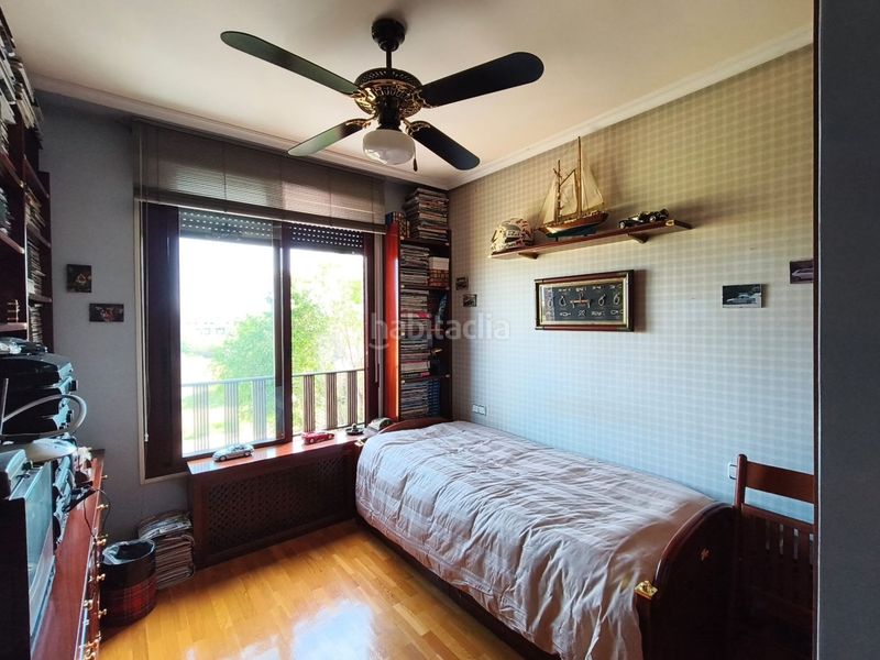 Foto ea9ec0bd-1260-43e3-ac09-adbb84bb193e. Casa adossada amb calefacció aparcament piscina a Logroño