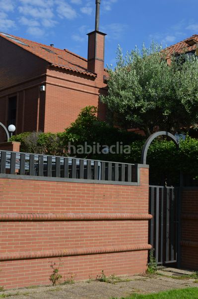 Foto ee3123bf-f159-4329-a7d6-58d6a3411751. Casa adossada amb calefacció aparcament piscina a Logroño