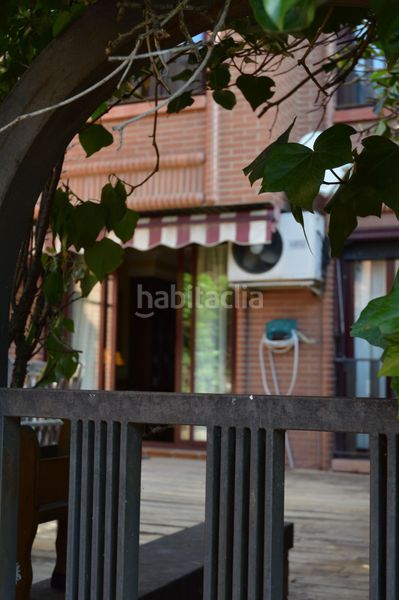 Foto f8aa7742-ceea-4462-abe5-1261f41f8338. Casa adossada amb calefacció aparcament piscina a Logroño