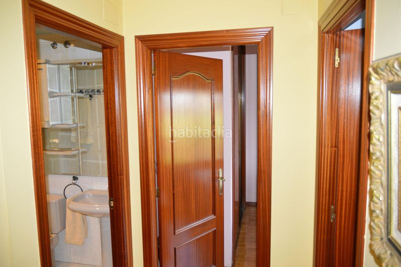 Foto ffdc57b4-e913-4702-85ef-27e4c8e76df9. Casa adossada amb calefacció aparcament piscina a Logroño