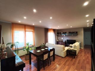Etagenwohnung  Solidaridad. Espectacular piso en venta en el centro de logroño