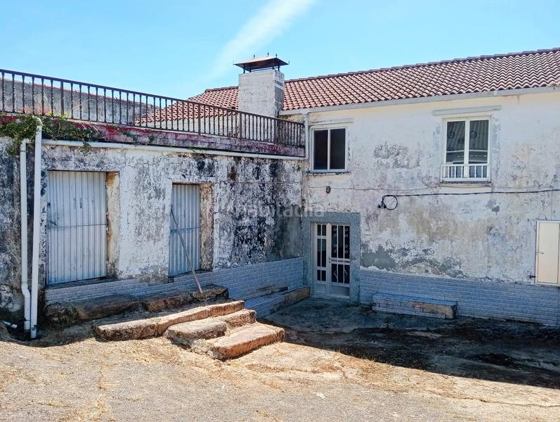 Foto 9043f681-5161-47da-b2b2-a61feb7aa3b2. Casa amb xemeneia aparcament a Camariñas