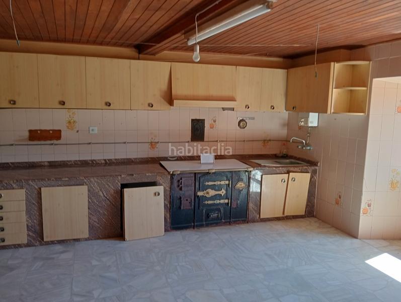 Foto f6551066-ef95-40e2-97b3-558a22be5d02. Casa amb xemeneia aparcament a Camariñas