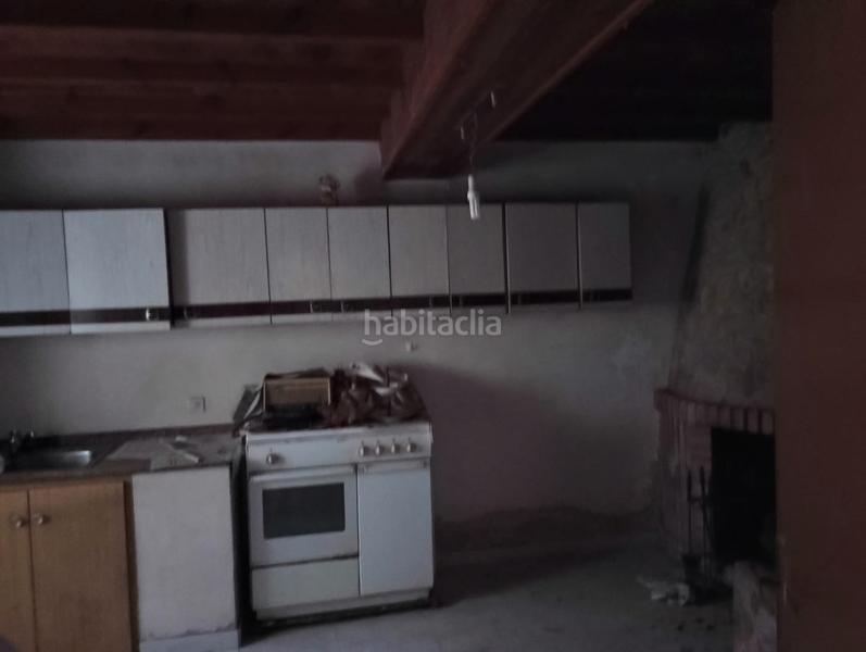 Foto aacdccf6-27ca-47b1-97d8-64d3a588146f. Casa  unifamiliar de piedra en Coristanco