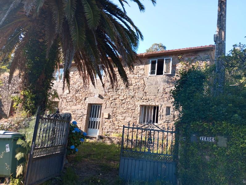 Foto eb5ebcf7-67c4-468c-a9e1-b99823bf9af5. Casa  unifamiliar de piedra en Coristanco