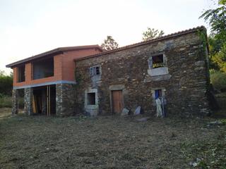 Casa a Coristanco. Se vende casa para restaurar en rececinde, coristanco.