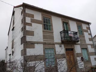 Maison à Cabana de Bergantiños. Se vende casa de piedra en neaño, cabana de bergantiños