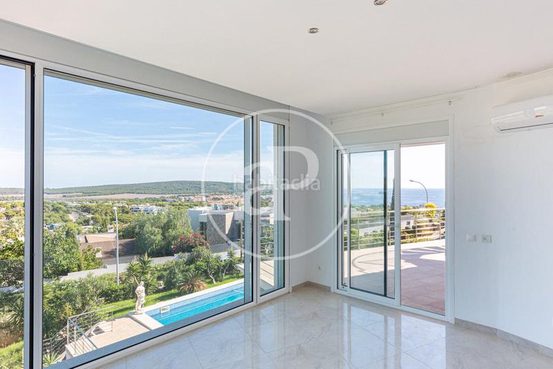 Foto 8ac98c4f-5010-4175-839d-b2c12f1766d3. Alquiler piso villa en alquiler con en santa ponsa en Calvià