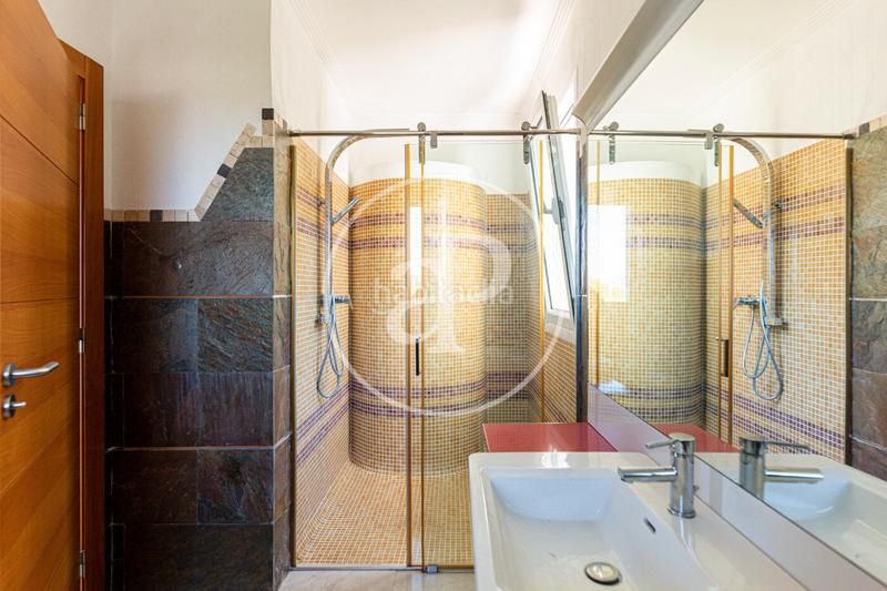 Foto d0dfde1f-4545-401c-9c5c-2d1ee360292e. Alquiler piso villa en alquiler con en santa ponsa en Calvià