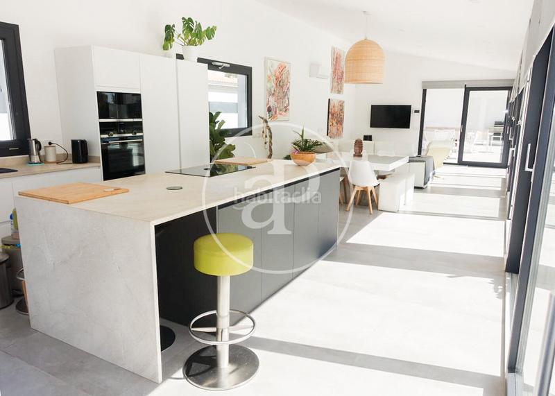 Foto ee8af76a-fae2-40a9-8bc3-cb14f0c18d0e. Alquiler casa  en alquiler con piscina en Bunyola