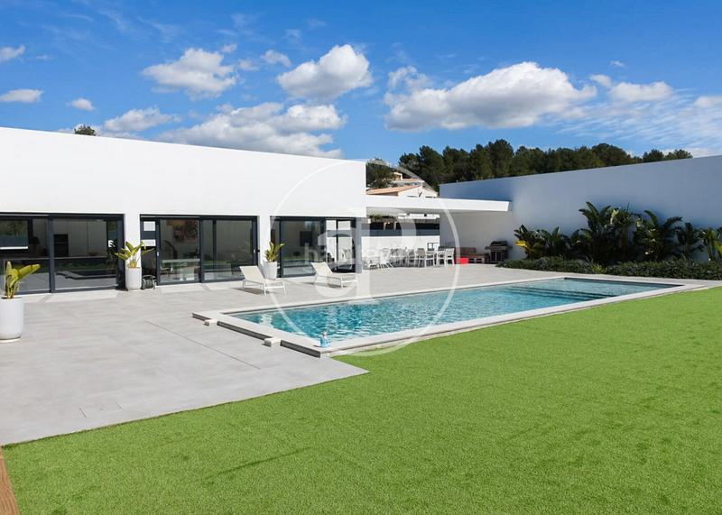 Foto 0126b9ac-6dbf-4f62-a202-6855a2777a72. Rent house with heating parking pool in Bunyola