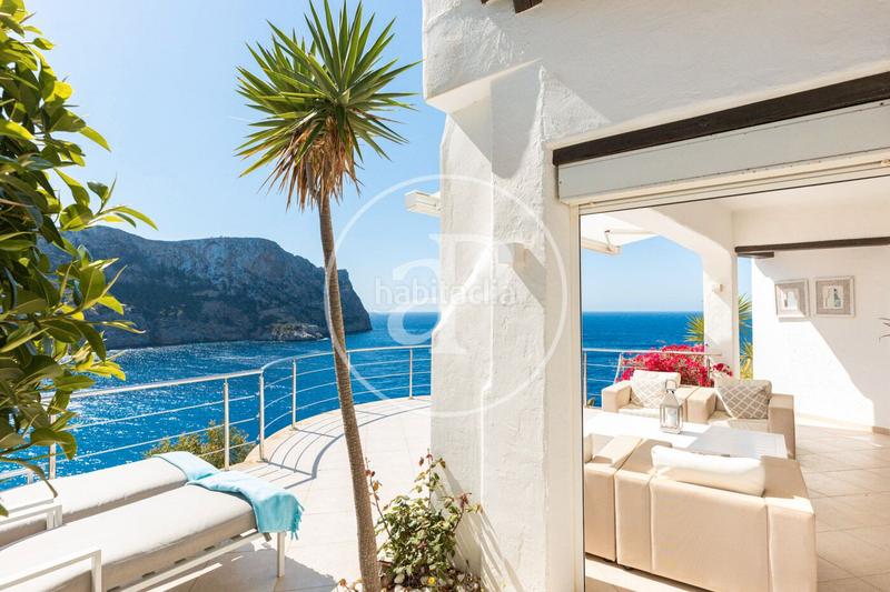 Foto dc8ba015-5e47-4dd6-8c0f-83be86746e21. Alquiler piso magnífica casa en alquiler con vistas al mar en Andratx