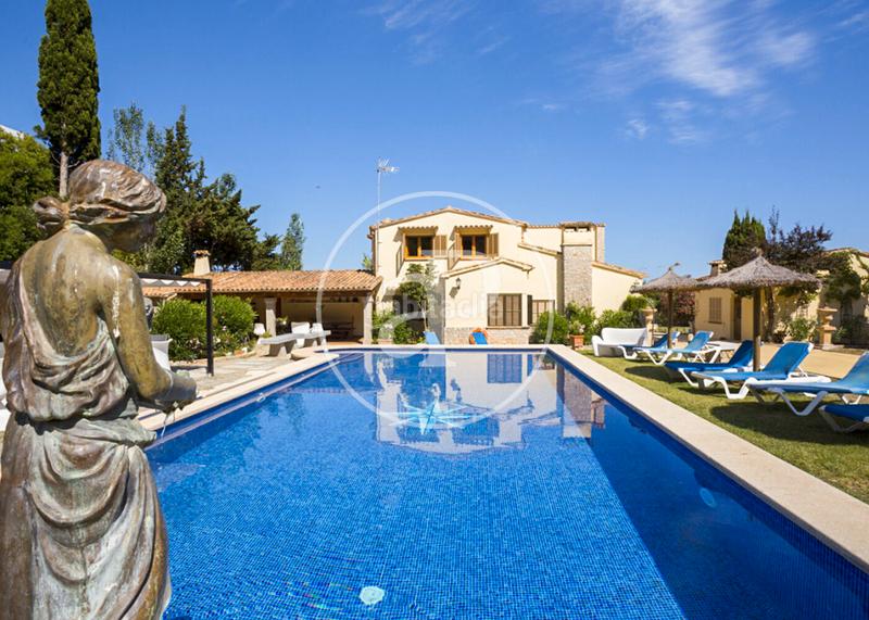 Foto e0f82a9b-9946-4d05-b7ea-ab62e2aaa001. Location maison avec parking piscine dans port de Pollença Pollença