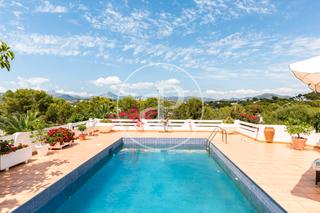 House  Via puig de sa sirvi. Casa en venta en santa ponça