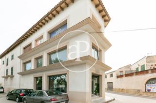 House  Carrer de lluís vives. Edificio en venta muy bien situado en porreres